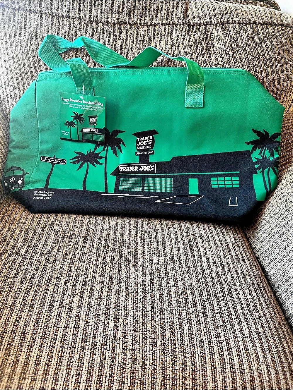 Trader Joe's Large Reusable Insulated Bag Green & Black Tote